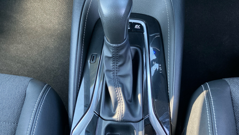 Toyota Corolla 2.0 Hybrid Design 5dr CVT Hybrid Hatchback